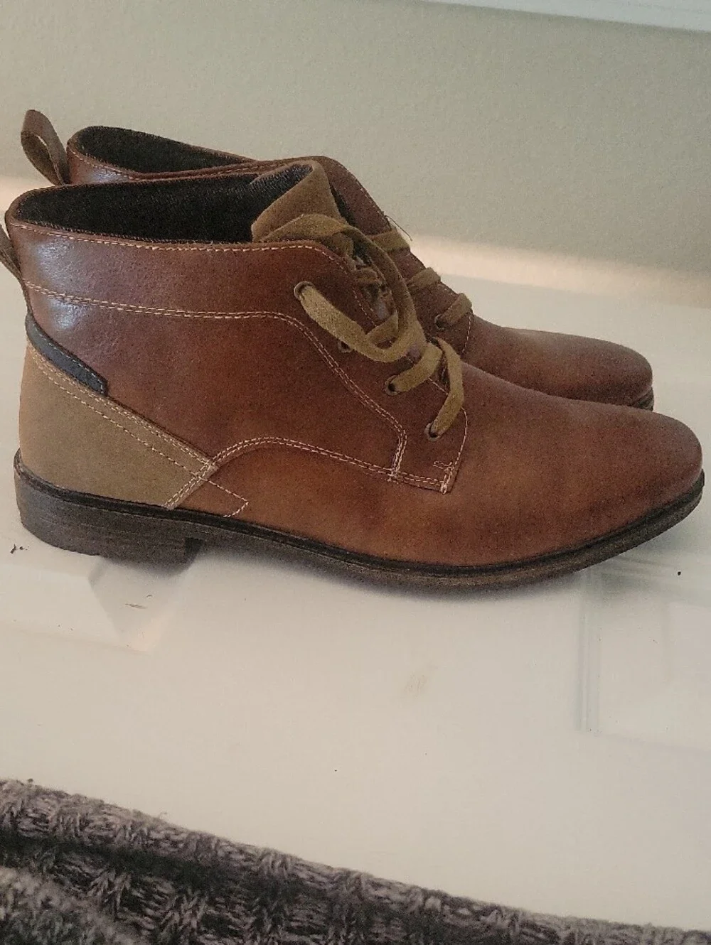 Kohl's Men's Brown Leather Chukka Boots with Tan Laces